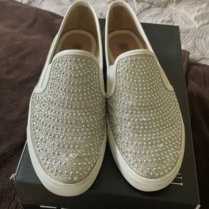 Sparkle canvas shoes